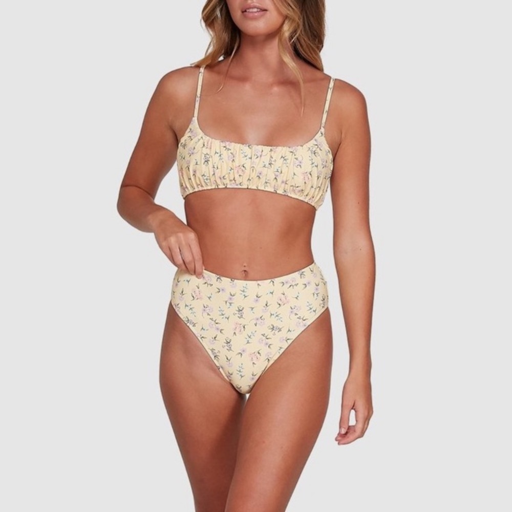 Billabong •• Ditsy Floral Pretty Moon Gathered Bralette Bikini Top - Picture 7 of 16